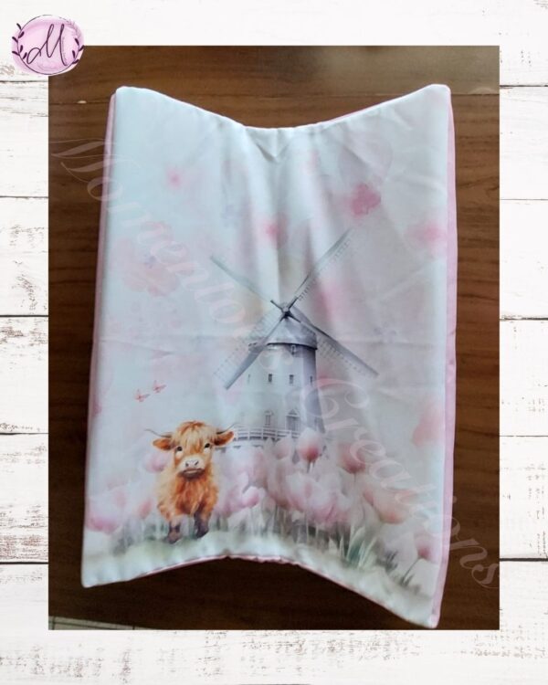 Pink farmhouse with highland cow duvet set - Image 19