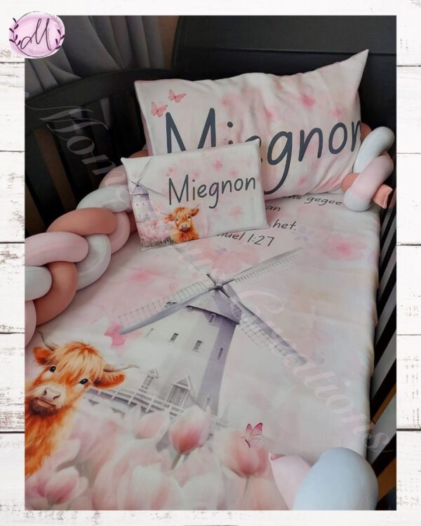 Pink farmhouse with highland cow duvet set - Image 12
