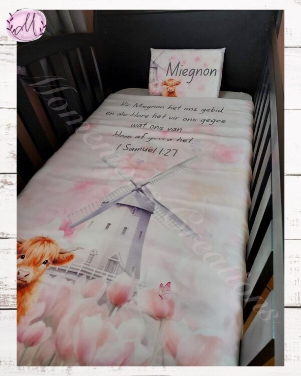 Pink farmhouse with highland cow duvet set - Image 5
