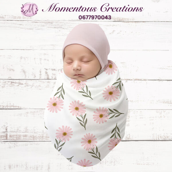 Sweet Daisy Swaddle & Beanie Set